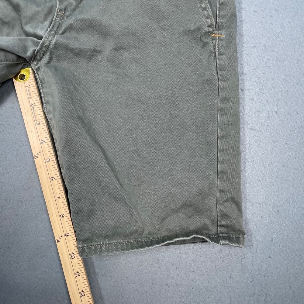 Levi Olive Green Tab Twills Stretch Chino Bermuda Shorts Womens 6 - Picture 9 of 9